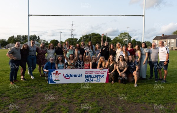 070625 - West Swansea Hawks - Sue Jones captain of West Swansea Hawks with the League Trophy as the team celebrate winning the Admiral Women’s West League Title