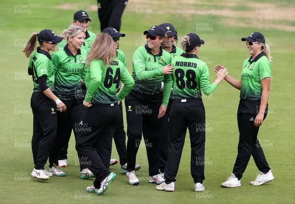 250821 - Western Storm v The Thunder - Charlotte Edwards Cup - Fi Morris celebrates with team mates