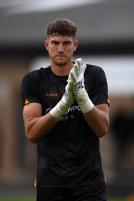 Weston-Super-Mare v Newport County 150725