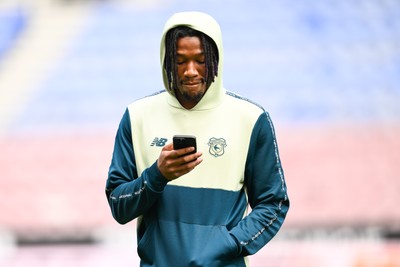 270925 - Wigan Athletic v Cardiff City - Sky Bet League 1 -  Gabriel Osho of Cardiff City arrives arrives ahead of the game
