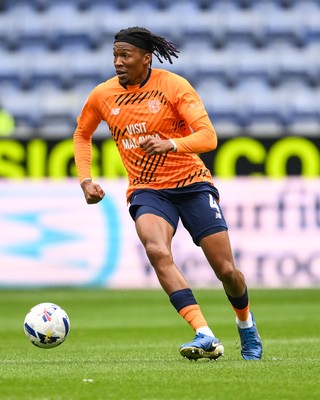 270925 - Wigan Athletic v Cardiff City - Sky Bet League 1 -  Gabriel Osho of Cardiff City makes a break with the ball