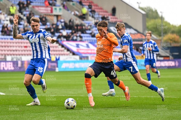 270925 - Wigan Athletic v Cardiff City - Sky Bet League 1 -  Cian Ashford of Cardiff City makes a break with the ball