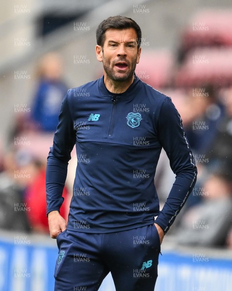 270925 - Wigan Athletic v Cardiff City - Sky Bet League 1 -   Brian Barry-Murphy, Manager of Cardiff City, gives his team instructions