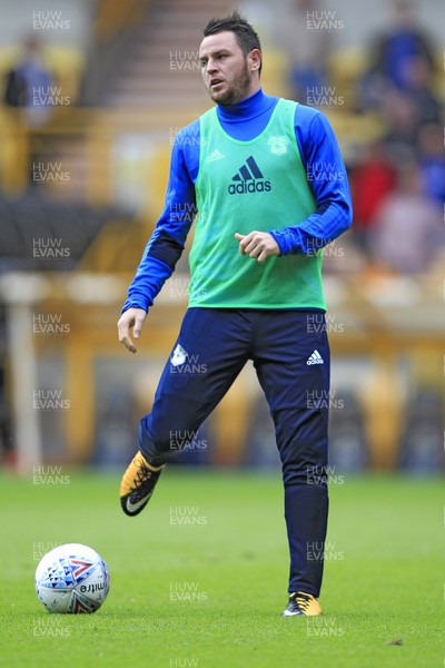 190817 - Wolverhampton Wanderers v Cardiff City, EFL Championship - Lee Tomlin of Cardiff City warms up at half time