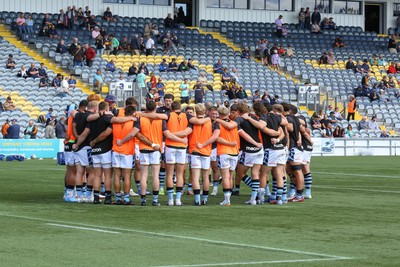 n050926 - Worcester Warriors v Cardiff Rugby - Preseason Friendly - Players of Cardiff Rugby prepare for the game