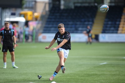 050926 - Worcester Warriors v Cardiff Rugby - Preseason Friendly - Callum Sheedy of Cardiff warms up pre match