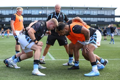 050926 - Worcester Warriors v Cardiff Rugby - Preseason Friendly - Forwards Coach of Cardiff Scott Andrews leads the front rows