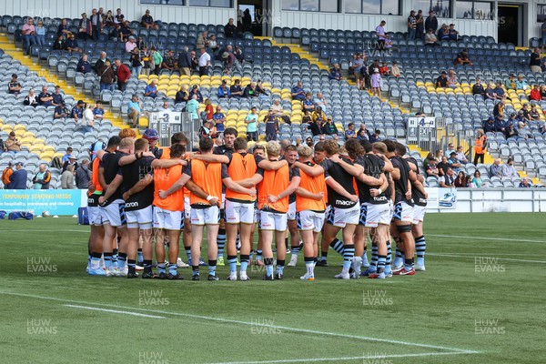 n050926 - Worcester Warriors v Cardiff Rugby - Preseason Friendly - Players of Cardiff Rugby prepare for the game