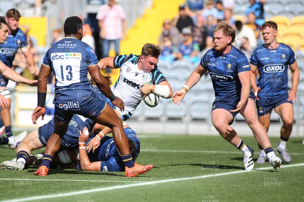 050926 - Worcester Warriors v Cardiff Rugby - Preseason Friendly - Taine Basham of Cardiff scores a try
