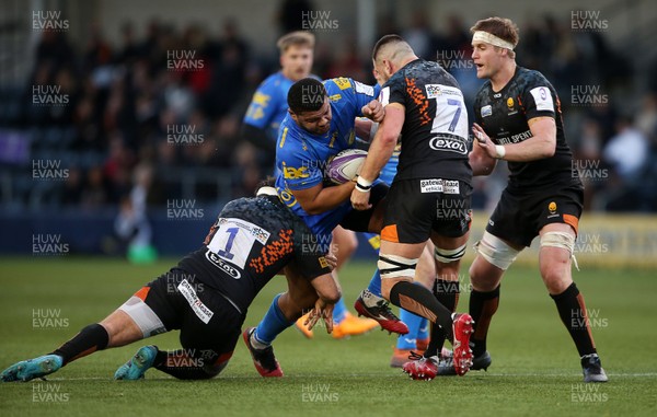 071219 - Worcester Warriors v Dragons - European Rugby Challenge Cup - Leon Brown of Dragons is tackled by Ryan Bower and Matt Cox of Worcester