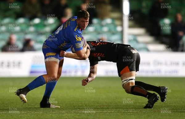 071219 - Worcester Warriors v Dragons - European Rugby Challenge Cup - Elliot Dee of Dragons is tackled by Matt Cox of Worcester