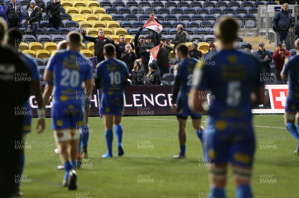 071219 - Worcester Warriors v Dragons - European Rugby Challenge Cup - Dragons team thank some of the travelling fans