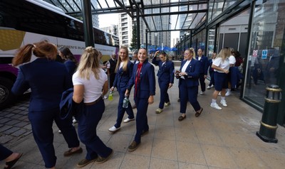 170825 - Women’s Rugby World Cup Welcome Ceremony - Wales depart the team hotel to head to the Women’s Rugby World Cup welcome ceremony at Manchester Town Hall 