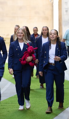 170825 - Women’s Rugby World Cup Welcome Ceremony - Wales’ Seren Lockwood and Meg Davies arrive at the Women’s Rugby World Cup welcome ceremony at Manchester Town Hall