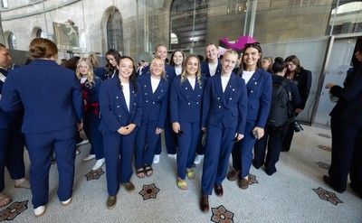 170825 - Women’s Rugby World Cup Welcome Ceremony - Wales’ Meg Davies, Molly Reardon, Tilly Vucaj, Maisie Davies, Jenni Scoble, Alaw Pyrs, Cath Richards and Bryonie King at the Women’s Rugby World Cup welcome ceremony at Manchester Town Hall 
