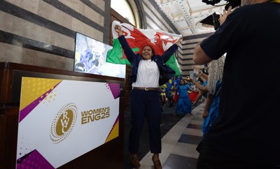 170825 - Women’s Rugby World Cup Welcome Ceremony - Wales’ Sisilia Tuipulotu takes the Wales flag and joins in with the welcome dance troop at the Women’s Rugby World Cup welcome ceremony at Manchester Town Hall 