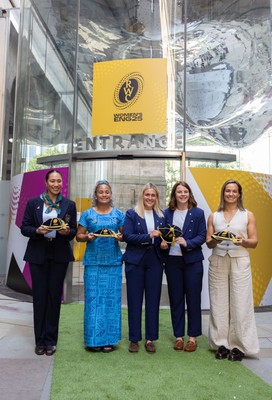 170825 - Women’s Rugby World Cup Welcome Ceremony - The captains of the four team based in Manchester at the Women’s Rugby World Cup welcome ceremony at Manchester Town Hall Left to right, Siokapesi Palu of Australia, Sui Pauaraisa of Samoa, Alex Callendar and Kate Williams of Wales, and Rachel Malcolm of Scotland