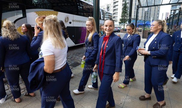 170825 - Women’s Rugby World Cup Welcome Ceremony - Wales depart the team hotel to head to the Women’s Rugby World Cup welcome ceremony at Manchester Town Hall 