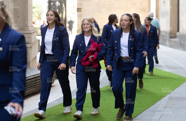 170825 - Women’s Rugby World Cup Welcome Ceremony - Wales’ Branwen Metcalfe, Seren Lockwood and Meg Davies arrive at the Women’s Rugby World Cup welcome ceremony at Manchester Town Hall