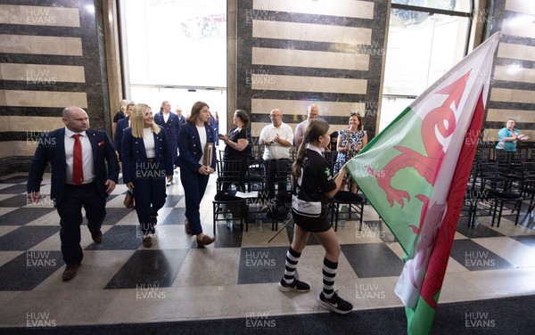 170825 - Women’s Rugby World Cup Welcome Ceremony - Wales’ make their way into the Women’s Rugby World Cup welcome ceremony at Manchester Town Hall 