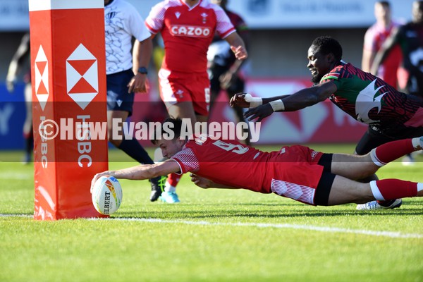 210122 - Kenya v Wales  - HSBC World Rugby Sevens Series, Malaga, Spain -  Wales Morgan Williams scores a try