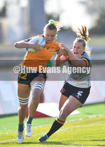 210122 - Australia v Belgium Women - HSBC World Rugby Sevens Series -  Australia’s Maddison Levi is tackled by Ciska De Grave