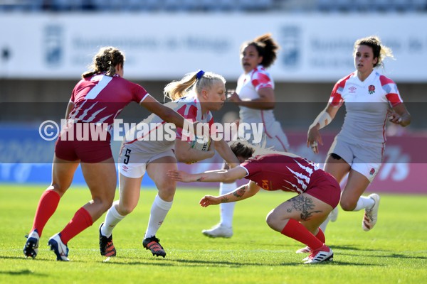 210122 - England v Russia Women- HSBC World Rugby Sevens Series -  England’s Heather Cowell is tackled by Kristina Seredina(lt) and Daria Shestakova