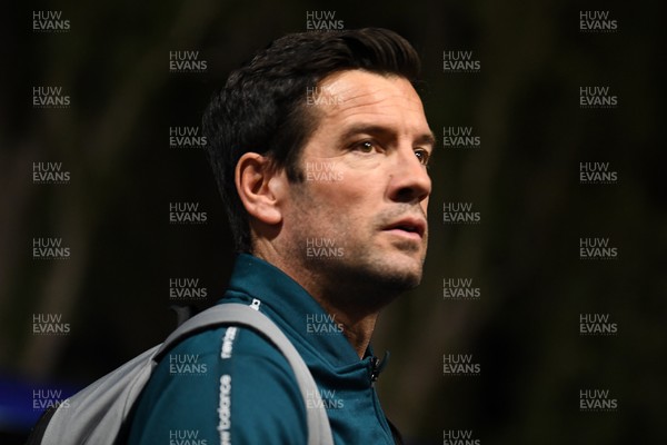 281025 - Wrexham v Cardiff City - Carabao Cup Round 4 - Brian Barry-Murphy, Cardiff City Manager arrives at the stadium