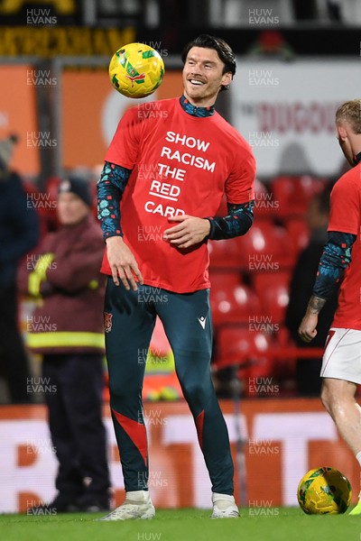 281025 - Wrexham v Cardiff City - Carabao Cup Round 4 - Kieffer Moore of Wrexham