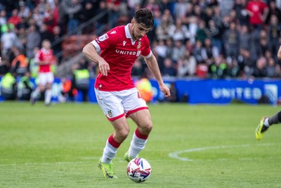 260425 - Wrexham v Charlton Athletic - Sky Bet League 1 - Ryan Longman of Wrexham AFC carries the ball forwards