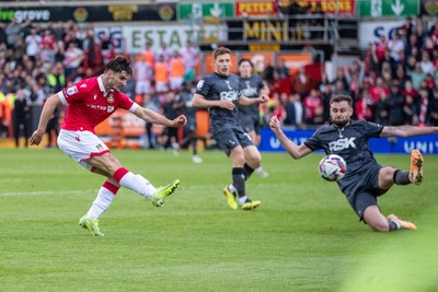 260425 - Wrexham v Charlton Athletic - Sky Bet League 1 - Ryan Longman of Wrexham AFC takes a shot