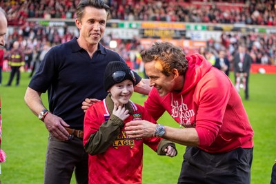 260425 - Wrexham v Charlton Athletic - Sky Bet League 1 - Wrexham Co-owners Ryan Reynolds and Rob McElheney