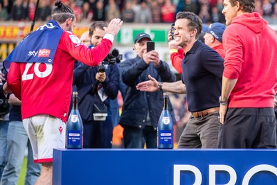 260425 - Wrexham v Charlton Athletic - Sky Bet League 1 - Steven Fletcher of Wrexham AFC celebrates with co-owner Rob McElheney