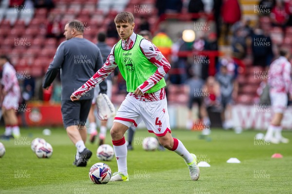 260425 - Wrexham v Charlton Athletic - Sky Bet League 1 - Max Cleworth of Wrexham AFC ahead of kick off