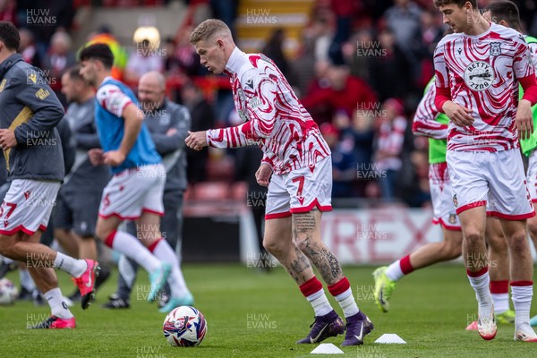 260425 - Wrexham v Charlton Athletic - Sky Bet League 1 - James McClean of Wrexham AFC ahead of kick off