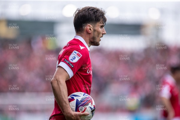 260425 - Wrexham v Charlton Athletic - Sky Bet League 1 - Ryan Longman of Wrexham AFC