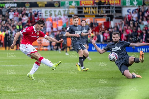 260425 - Wrexham v Charlton Athletic - Sky Bet League 1 - Ryan Longman of Wrexham AFC takes a shot