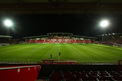 011218  Wrexham AFC v Newport County - Emirates FA Cup - Round 2 -  Wrexham host Newport County at The Racecourse Ground for Round 2 of The Emirates FA Cup   