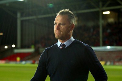 011218  Wrexham AFC v Newport County - Emirates FA Cup - Round 2 -  Manager of Newport Michael Flynn  