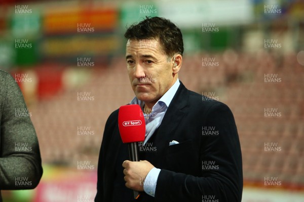 011218  Wrexham AFC v Newport County - Emirates FA Cup - Round 2 -  Dean Saunders analyses the game for BT Sport after the game