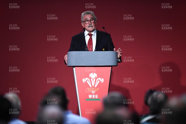 171021 - Welsh Rugby Union Annual General Meeting - Gerald Davies during the WRU AGM