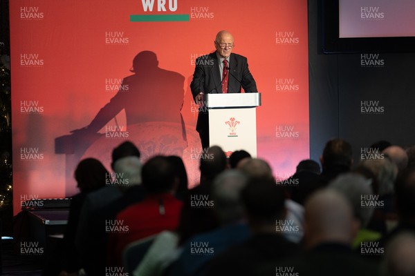 301125 - Welsh Rugby Union AGM, Vale Hotel -  Welsh Rugby Union President Terry Cobner addresses delegates at the AGM