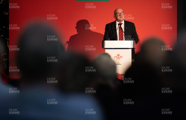 301125 - Welsh Rugby Union AGM, Vale Hotel - Welsh Rugby Union Chairman Richard Collier-Keywood addresses delegates at the AGM