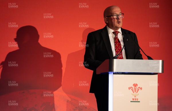 301125 - Welsh Rugby Union AGM, Vale Hotel - Welsh Rugby Union Chairman Richard Collier-Keywood addresses delegates at the AGM