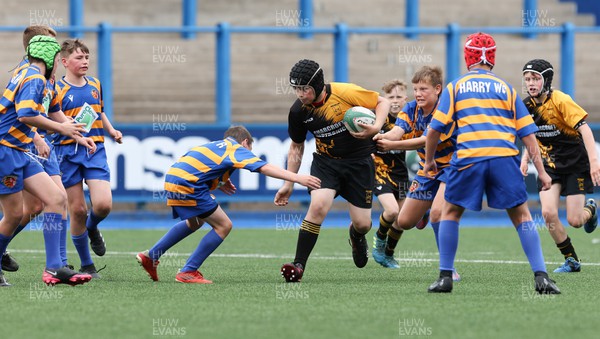 220522 - WRU Cardiff Rugby Land Rover Cup Finals Day - Builth Wells, black and yellow, compete against Old Pens in the U12s Plate Final