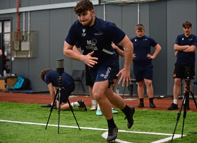 260424 - WRU - Cardiff Vale Training session - Action shots during training