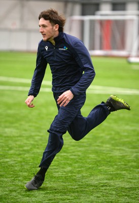 260424 - WRU - Cardiff Vale Training session - Action shots during training