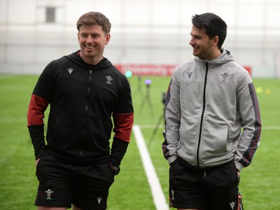 260424 - WRU - Cardiff Vale Training session - Action shots of training and Gym Work