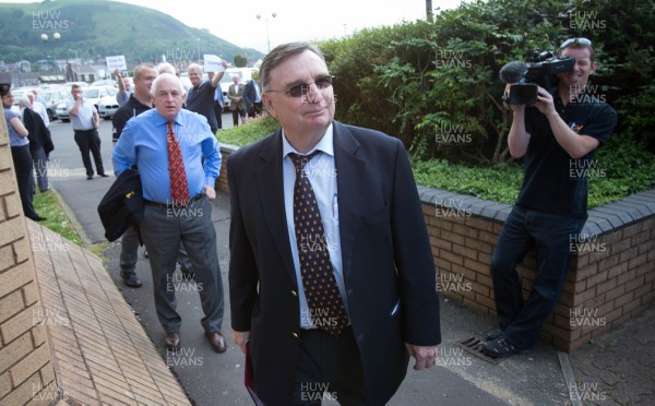 150614 - WRU Extraordinary General Meeting, Port Talbot - David Moffett, the former CEO of the WRU, arrives the Extraordinary General Meeting