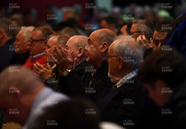 260323 - Welsh Rugby Union Extraordinary General Meeting - Delegates applaud the vote